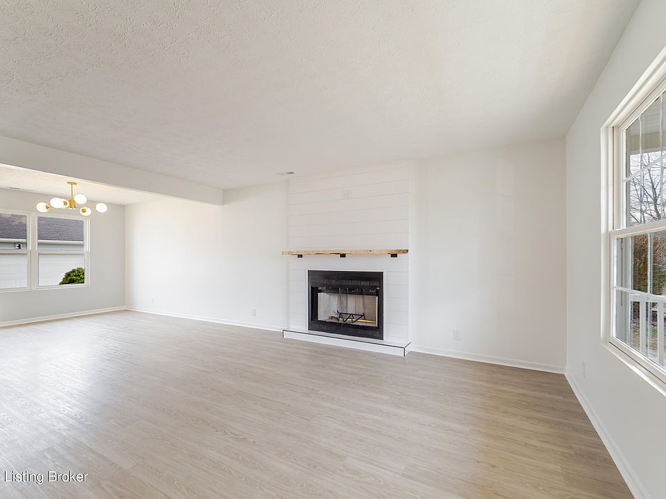 6234 Maravian Dr, Louisville, KY 40258 | Zillow