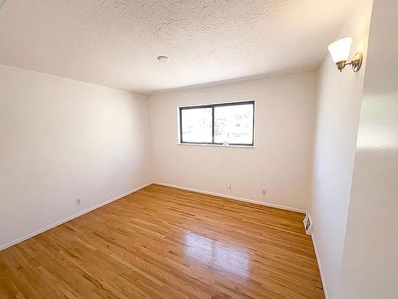 2nd image of 3337 Betts Dr NE