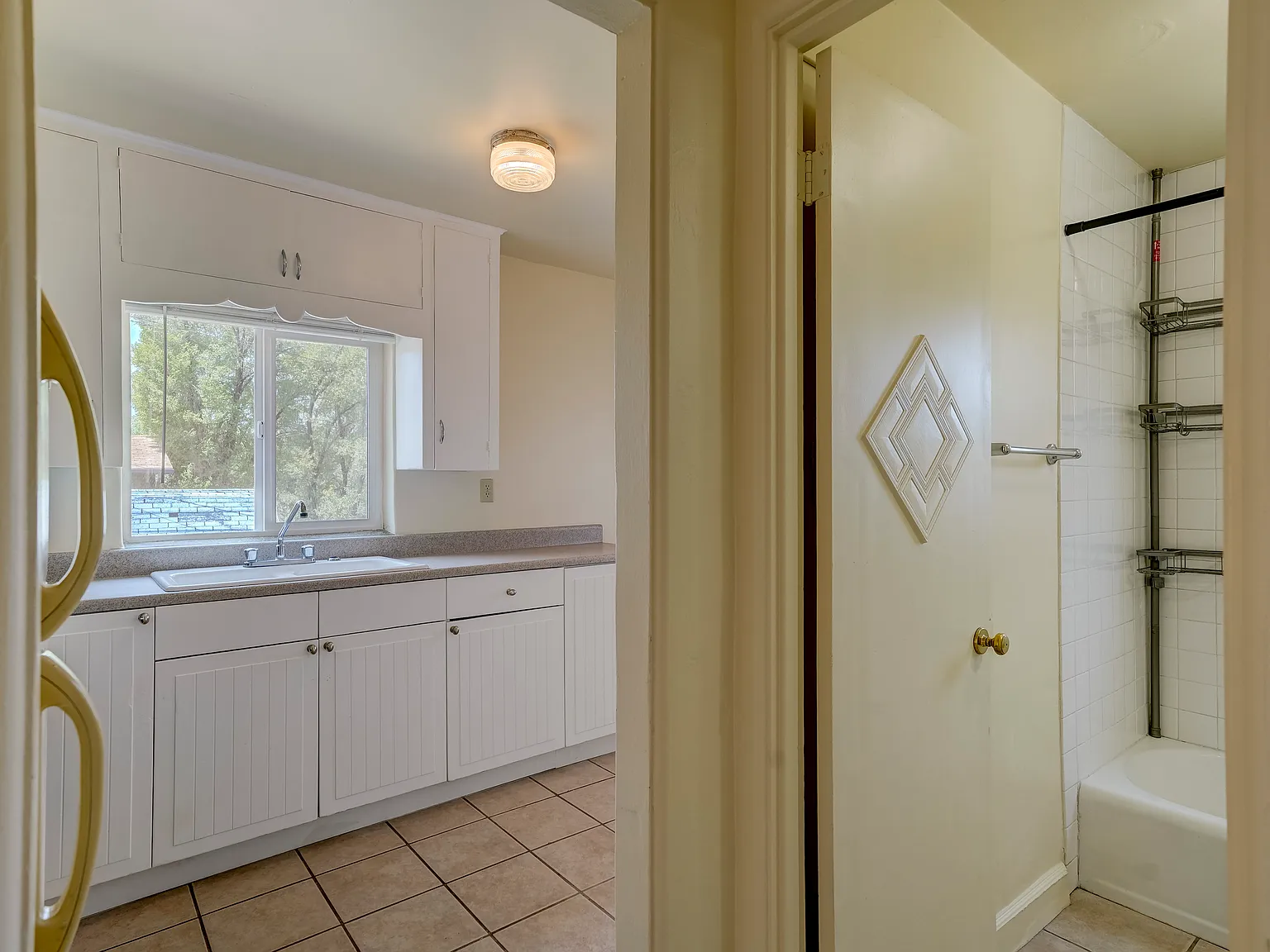 1 bed, 579 sqft, $1,275 — Photo 4