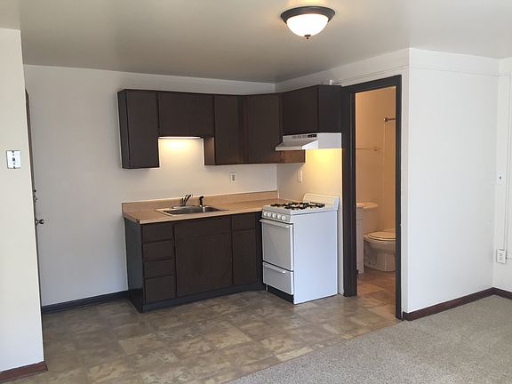 4th image of 904 N Berwick Blvd APT 1S