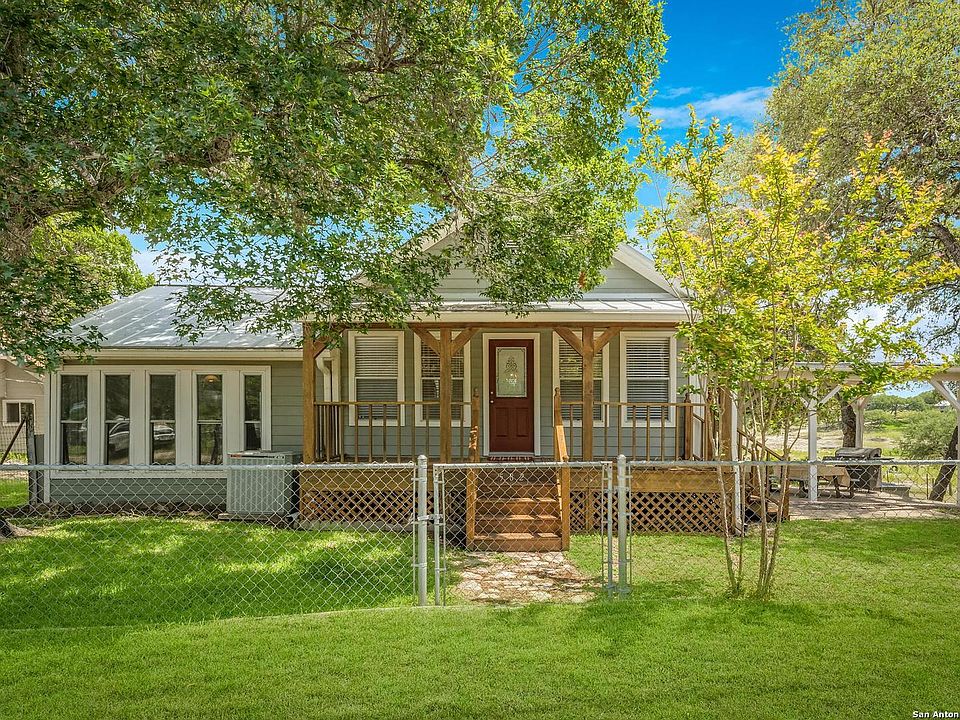 1st image of 582 SCENIC CIR