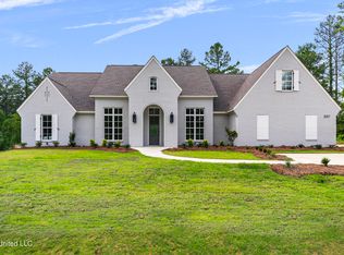 207 Westlake Cir, Madison, MS 39110