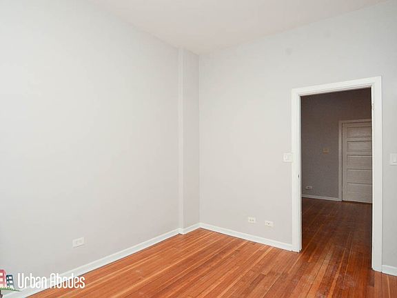 4th image of 2202 W Belmont Ave #1AC-R