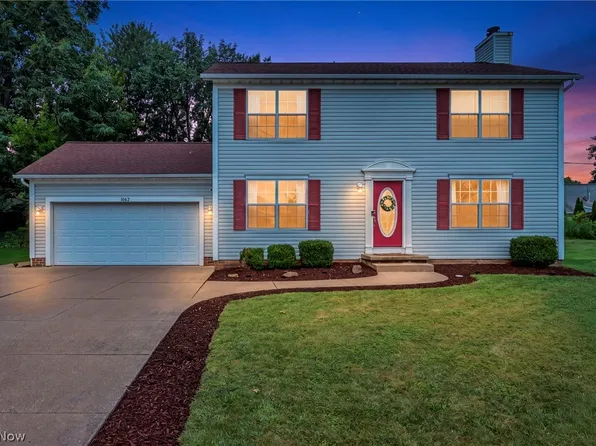 1062 McShane Dr, Cuyahoga Falls, OH 44221