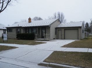1122 Kilbourn St, Kewaunee, WI 54216