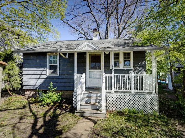 220 South Dr, Rochester, NY 14612