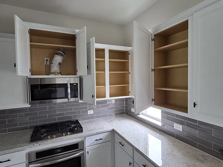 808 Concan Dr — Photo 17