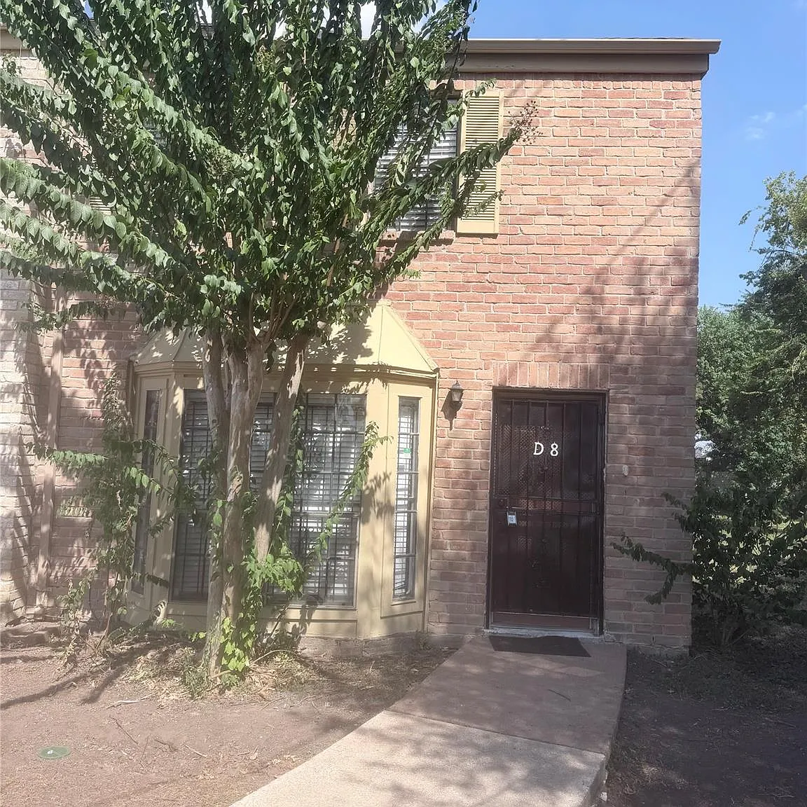 2 bed, 2.5 bath, 1406 sqft, $1,300 — Photo 4