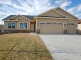 340 NE Whitetail Ln, Waukee, IA 50263