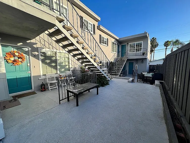 839 Sapphire St #2 — Photo 21