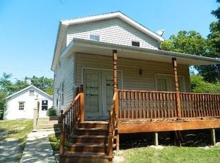 18932 W Oak Ave, Mundelein, IL