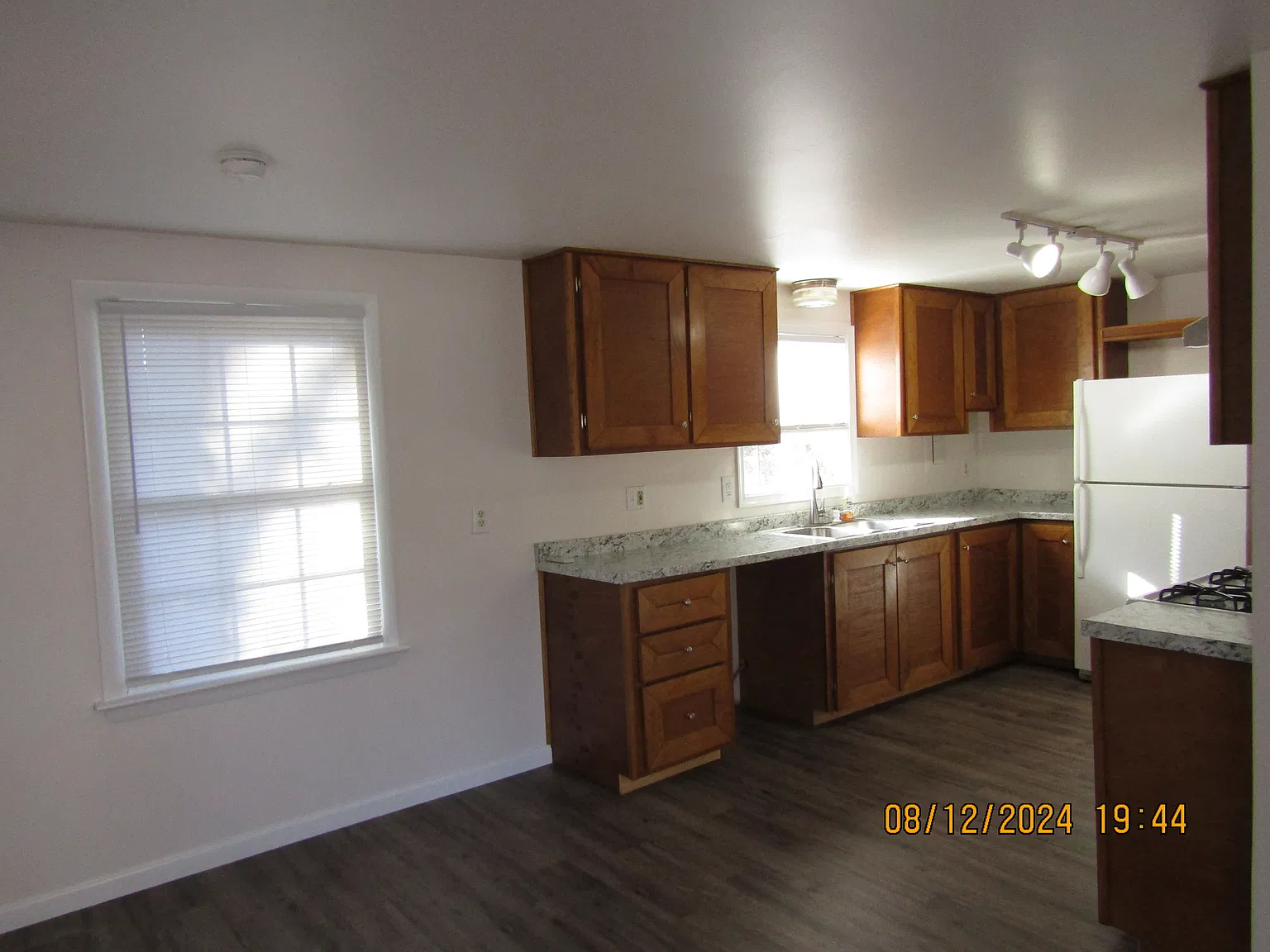 3 bed, 1252 sqft, $1,400 — Photo 4