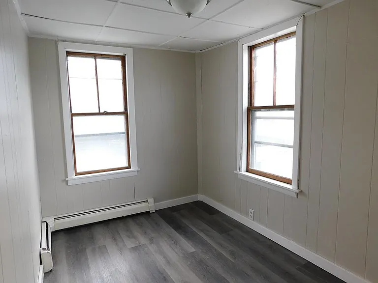 19 Broadway #A — Photo 6