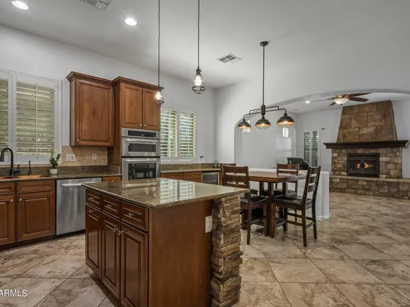 2416 E CHARLENE Place, Phoenix, AZ 85024