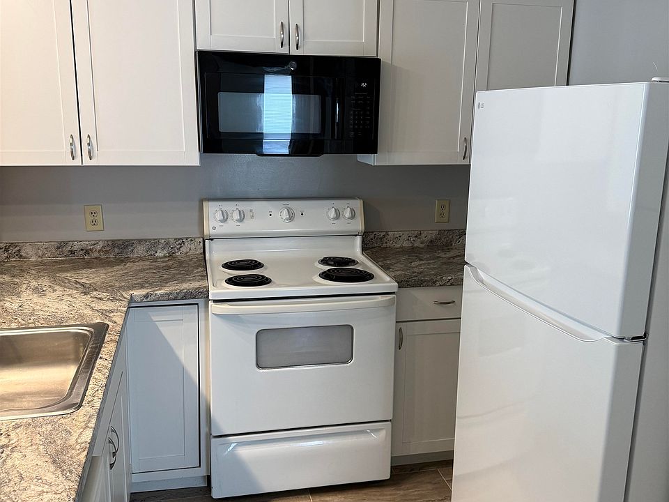 2nd image of 1336 Hunters Rd APT F