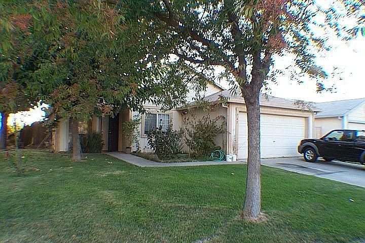 1st image of 767 Ravenswood Dr