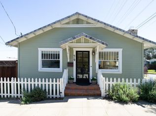 519 19th St, Pacific Grove, CA 93950