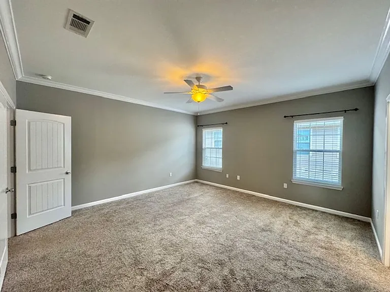 126 Farrah Ave — Photo 16
