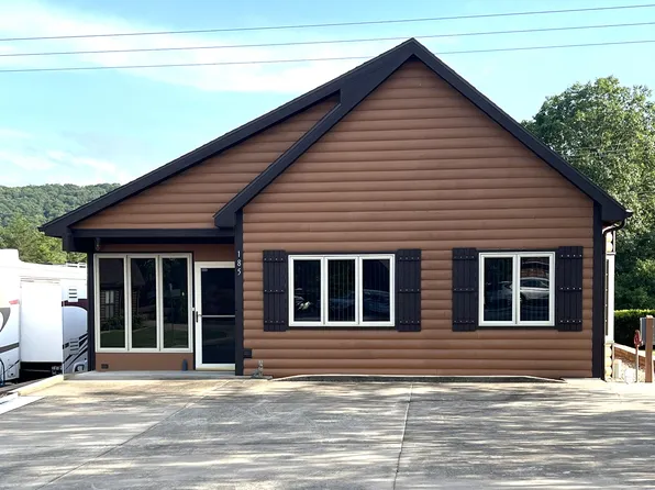 185 Bears Paw Way, Hollister, MO 65672
