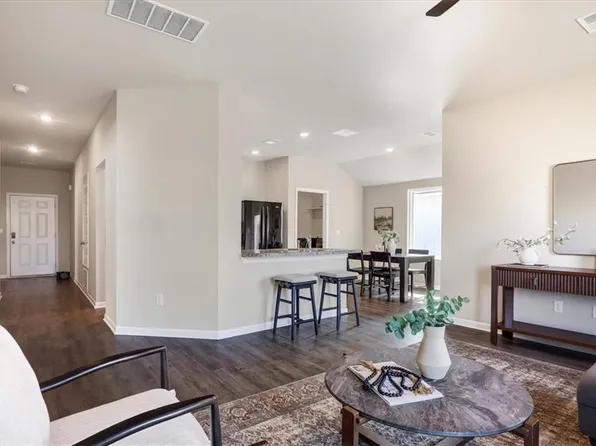 20344 W 193rd Ter, Spring Hill, KS 66083