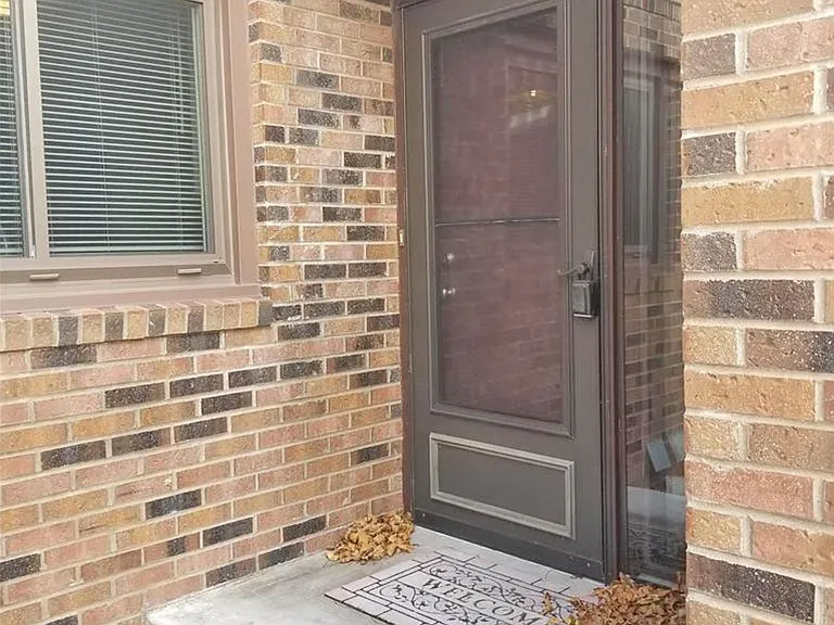 2422 Mendelssohn Ln #6 — Photo 13