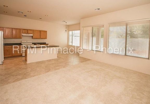 5th image of 17334 W Bridger St