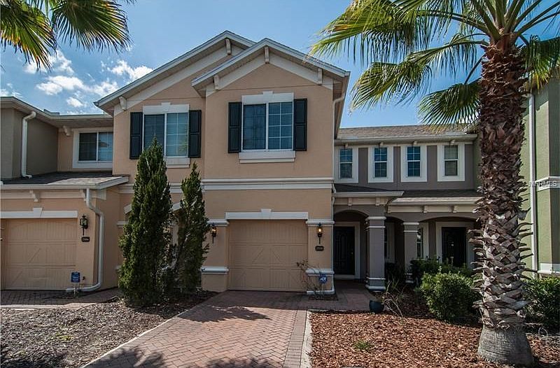 Front Walk up