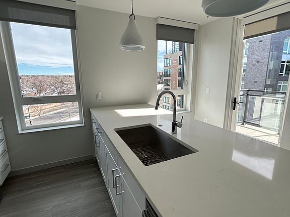 2nd image of 399 Grant St #726