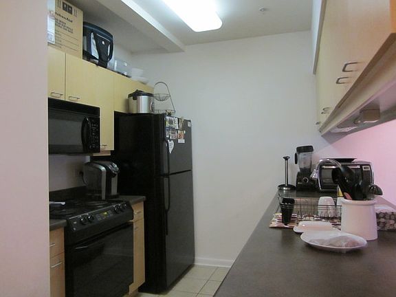 5th image of 1210 Chicago Ave APT 307