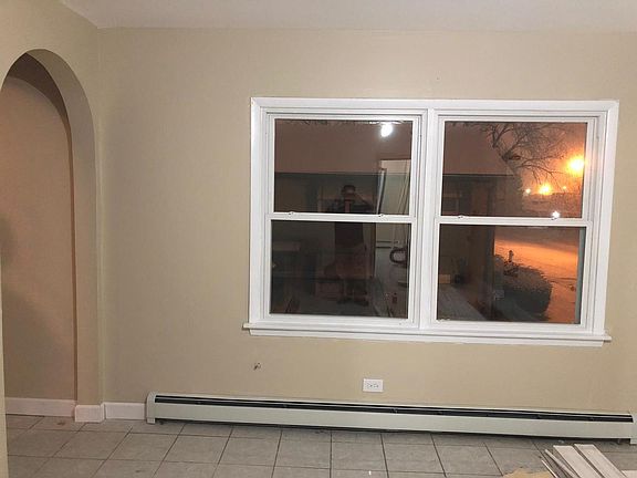 3rd image of 14503 Van Buren St APT 2