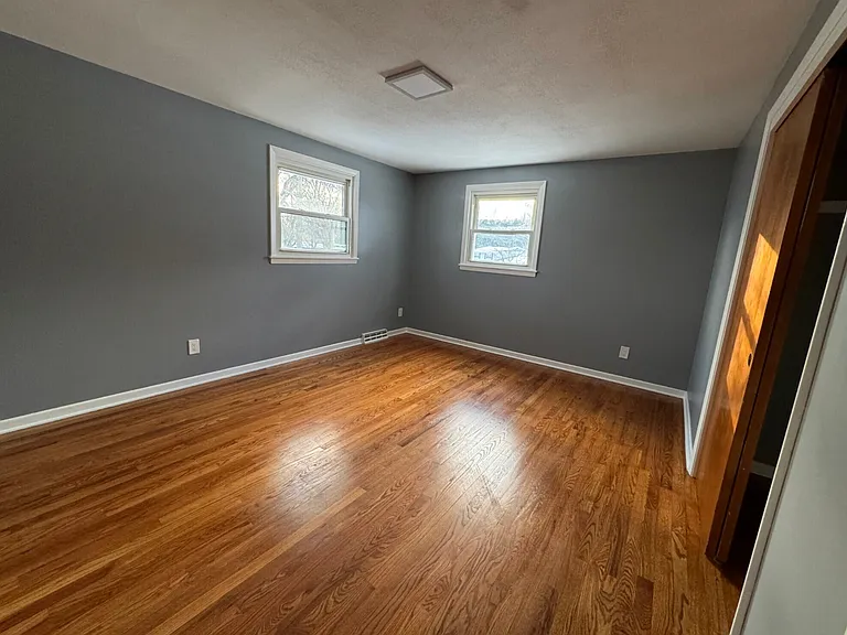 206 Longmeadow Dr — Photo 18