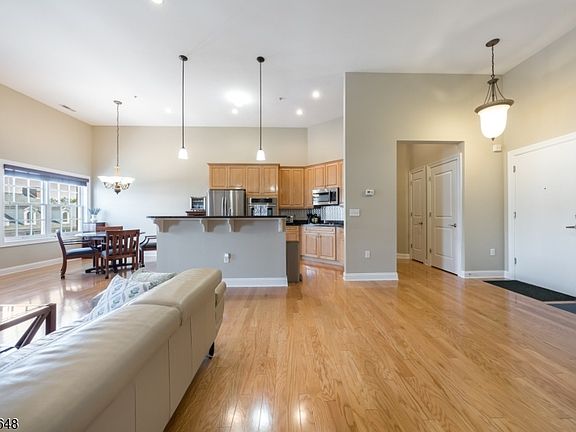 5th image of 1403 Town Center Way