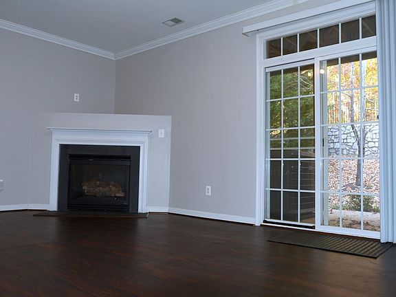 4th image of 7824 Locust Leaf Ln