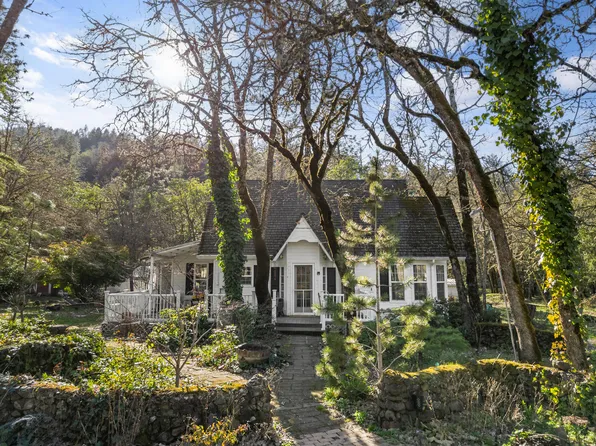 190 Long Acres Rd, Grants Pass, OR 97527