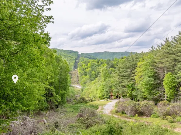 13 Receptive Drive, Glenville, NC 28736