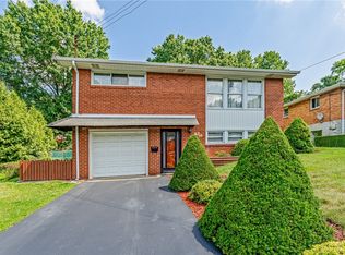620 Pinefrost Dr, Monroeville, PA