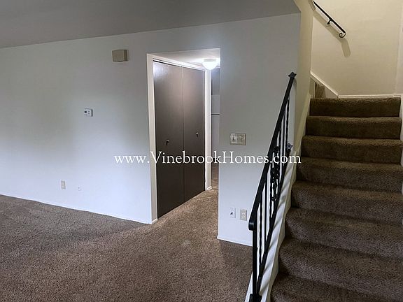 3rd image of 8051 Mount Aetna St