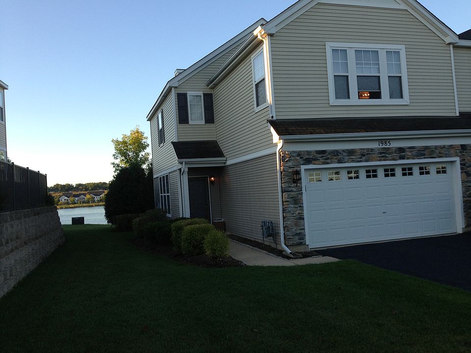 1st image of 1985 Cobblestone Dr