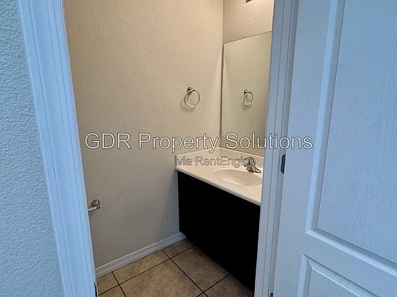 5th image of 305 Manuel Sanchez Pl SW