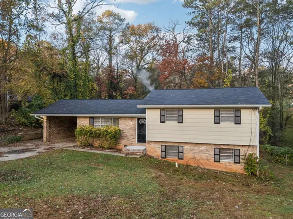 2825 Battlecrest Dr, Decatur, GA 30034