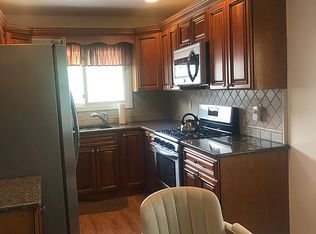 17 Valerie Dr #1, Yonkers, NY 10703