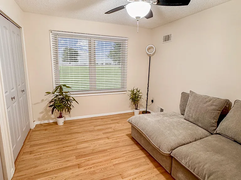 48 Chamberlin Ct — Photo 10