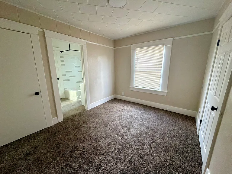 204 Belle Ave — Photo 7