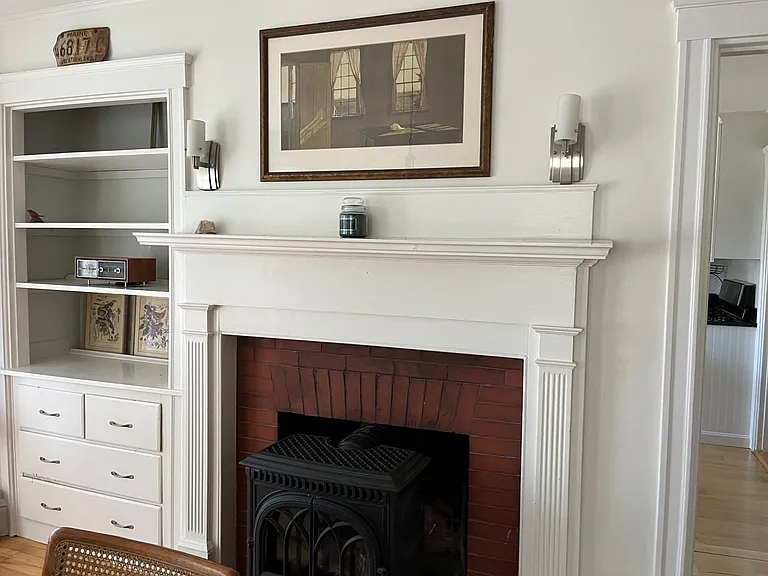 166 Allen Ave #1 — Photo 3
