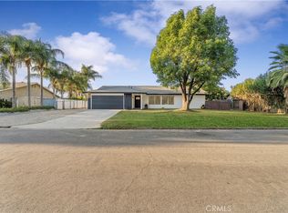 8290 Santiago Cir, Riverside, CA 92509
