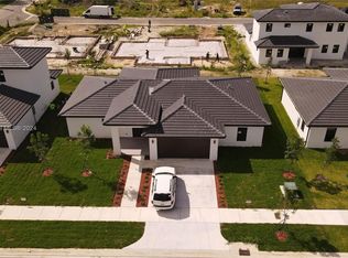 10915 SW 180th Ter, Miami, FL 33157