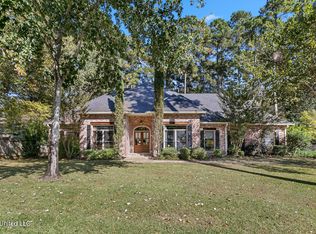 629 Wendover Dr, Ridgeland, MS 39157