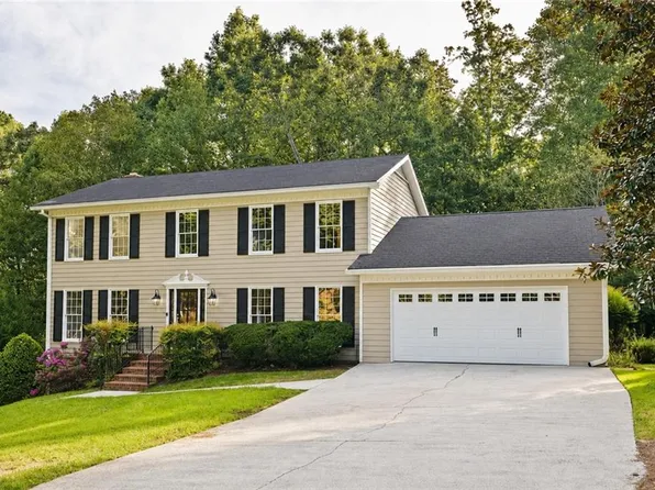 5067 Pine Bark Cir, Atlanta, GA 30338