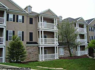 2536 Suncrest Vlg, Morgantown, WV 26505