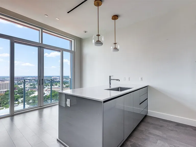 123 Lexington Ave #1408 — Photo 6